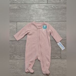 Brand New Carter's Pastel Pink Baby Knit-like One Piece Footie Sleeper. Pajamas